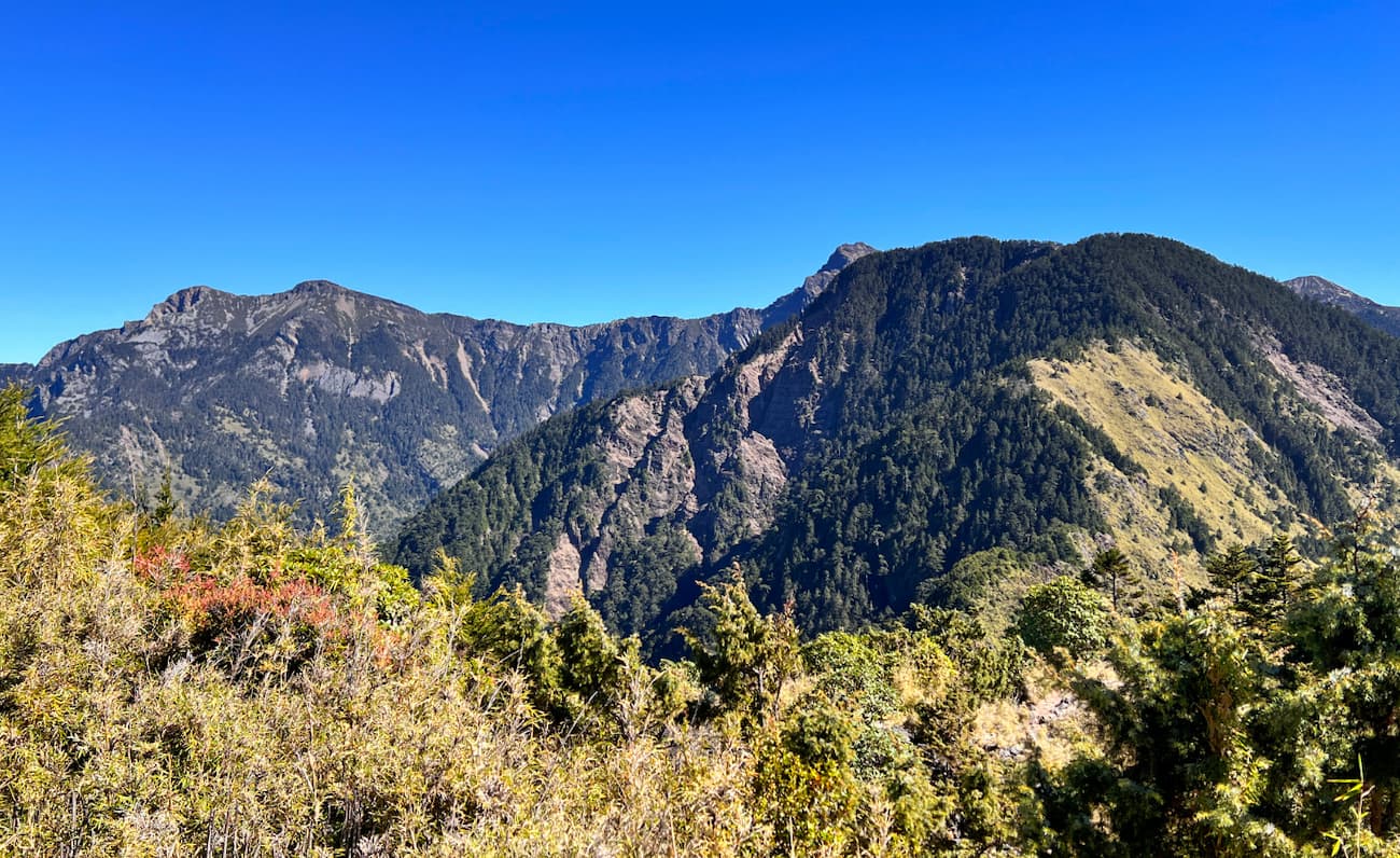 View from Jade Mountain Front Peak